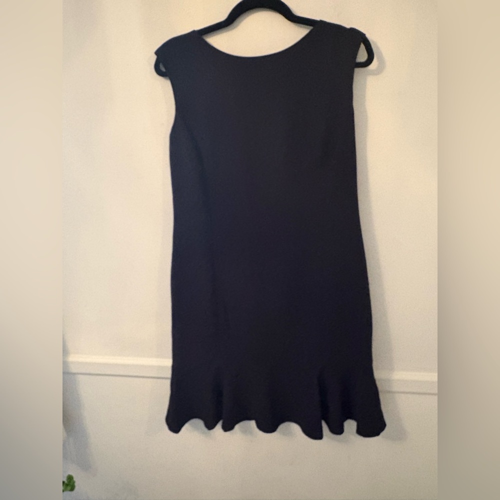 Lauren Ralph Lauren Classic Black Dress with Flounce Hemline -Zip Back Sz 10 - Picture 1 of 10